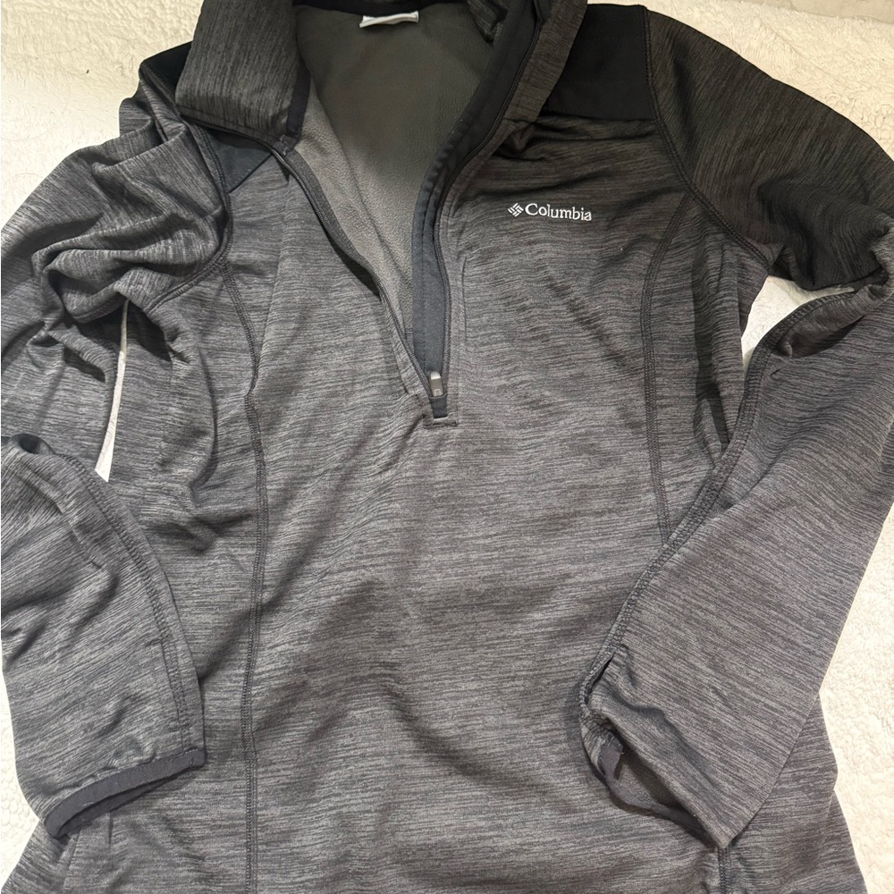 Columbia women’s Gray Half-Zip Performance Pullover